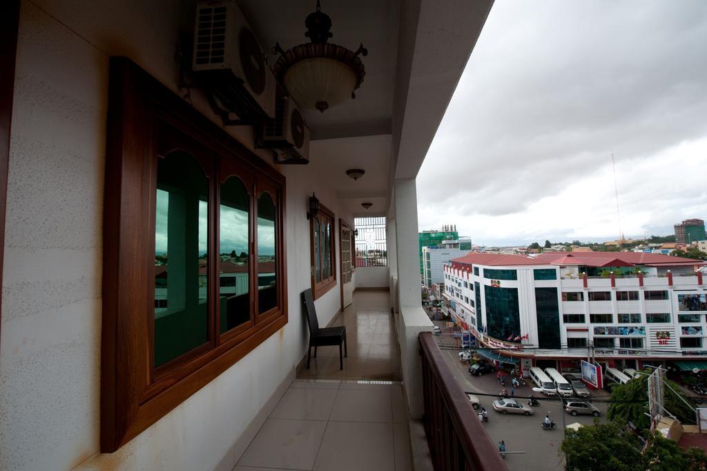 Wei Si Deng Hotel & Restaurant Phnom Penh Zewnętrze zdjęcie