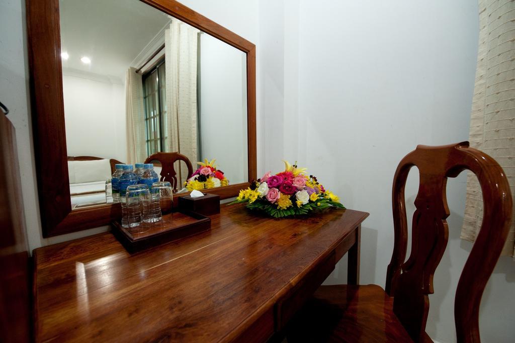 Wei Si Deng Hotel & Restaurant Phnom Penh Zewnętrze zdjęcie