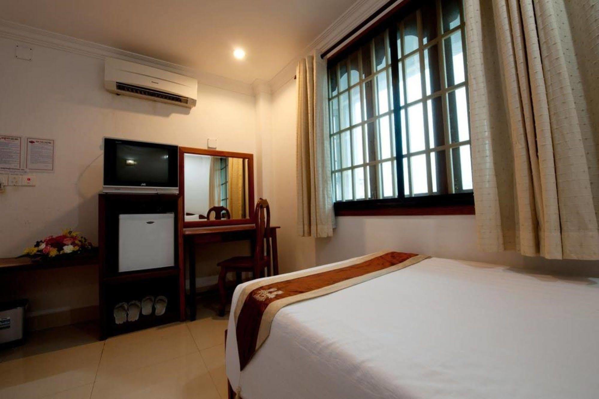 Wei Si Deng Hotel & Restaurant Phnom Penh Zewnętrze zdjęcie