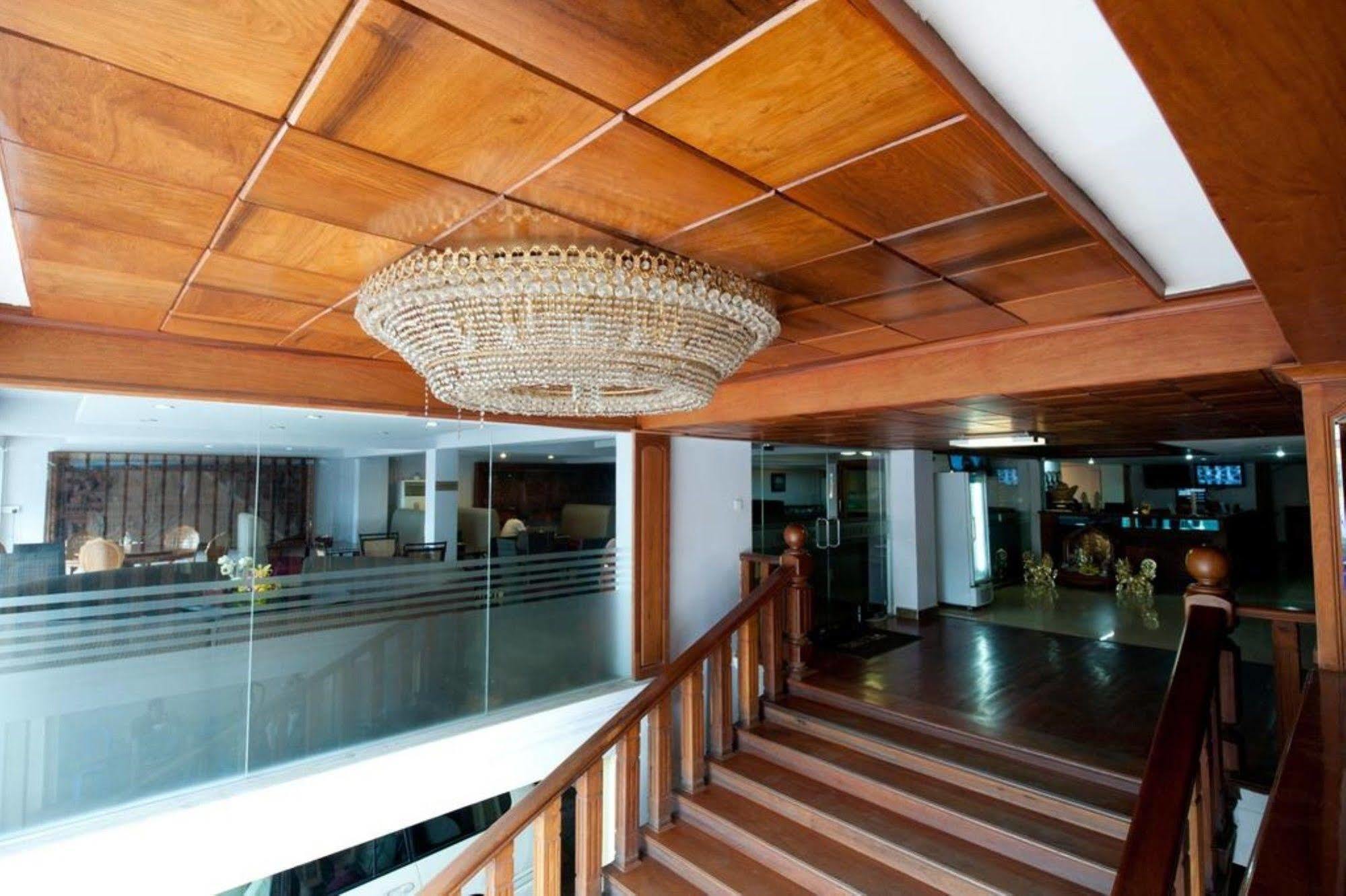 Wei Si Deng Hotel & Restaurant Phnom Penh Zewnętrze zdjęcie